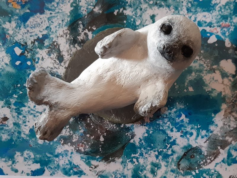 sculpture de bébé phoque